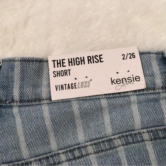 KENSIE JEANS VINTAGE LUXE NWT THE HIGH RISE SHORT SIZE 2/26 STRIPED DENIM - Picture 4 of 16